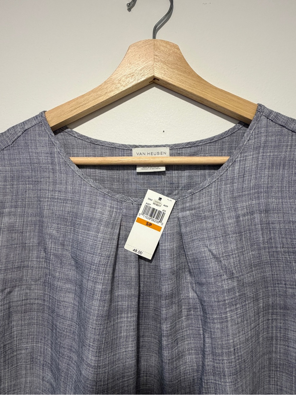 Van Heusen Women's Heathered Light Blue Scoop Neck Blouse